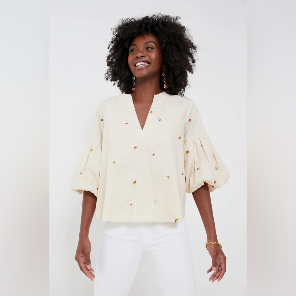 Hyacinth Tan Embroidered Blooms Blouse size L - Picture 2 of 8